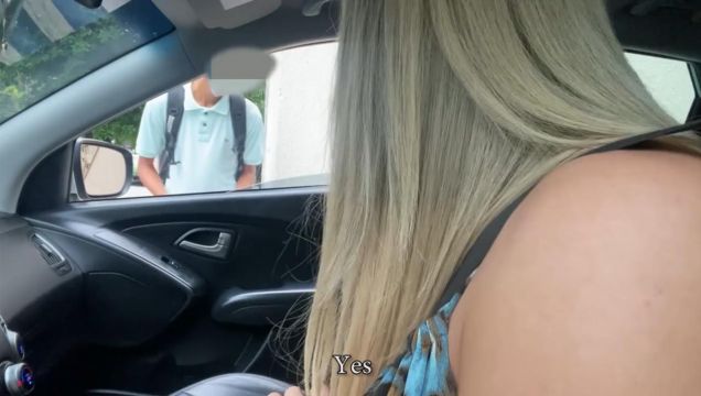 Peguei um desconhecido na rua e levei pra foder