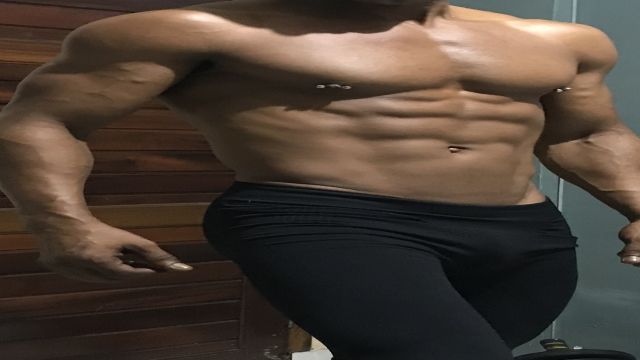 ninfeto safado fodendo garoto gostoso