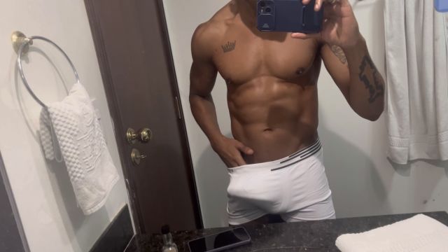 Me acompanha em um bom banho?