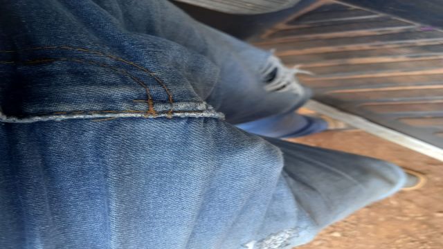 Esse macho caminhoneiro, mora na minha cidade mesmo,...