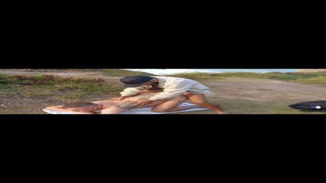 O macho me pegando de quatro, na galheta Sc