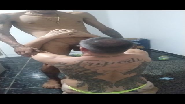 Servindo o macho do sítio pela segunda vez no capricho.