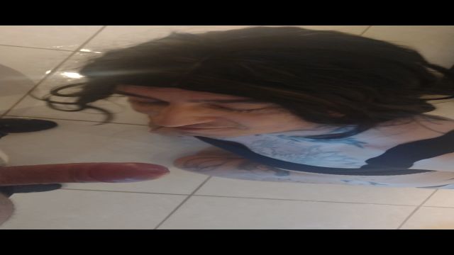 Fazendo a despedida com o macho mecânico branco tesu...