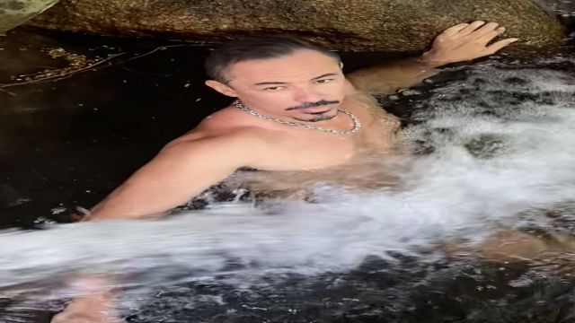 Comi o Cu do Hetero cabeludo parte 01