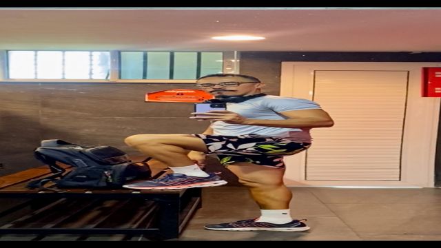 Eu de manhã cedo