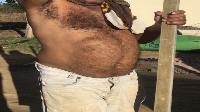 Um vovô pedreiro bebum gostoso 