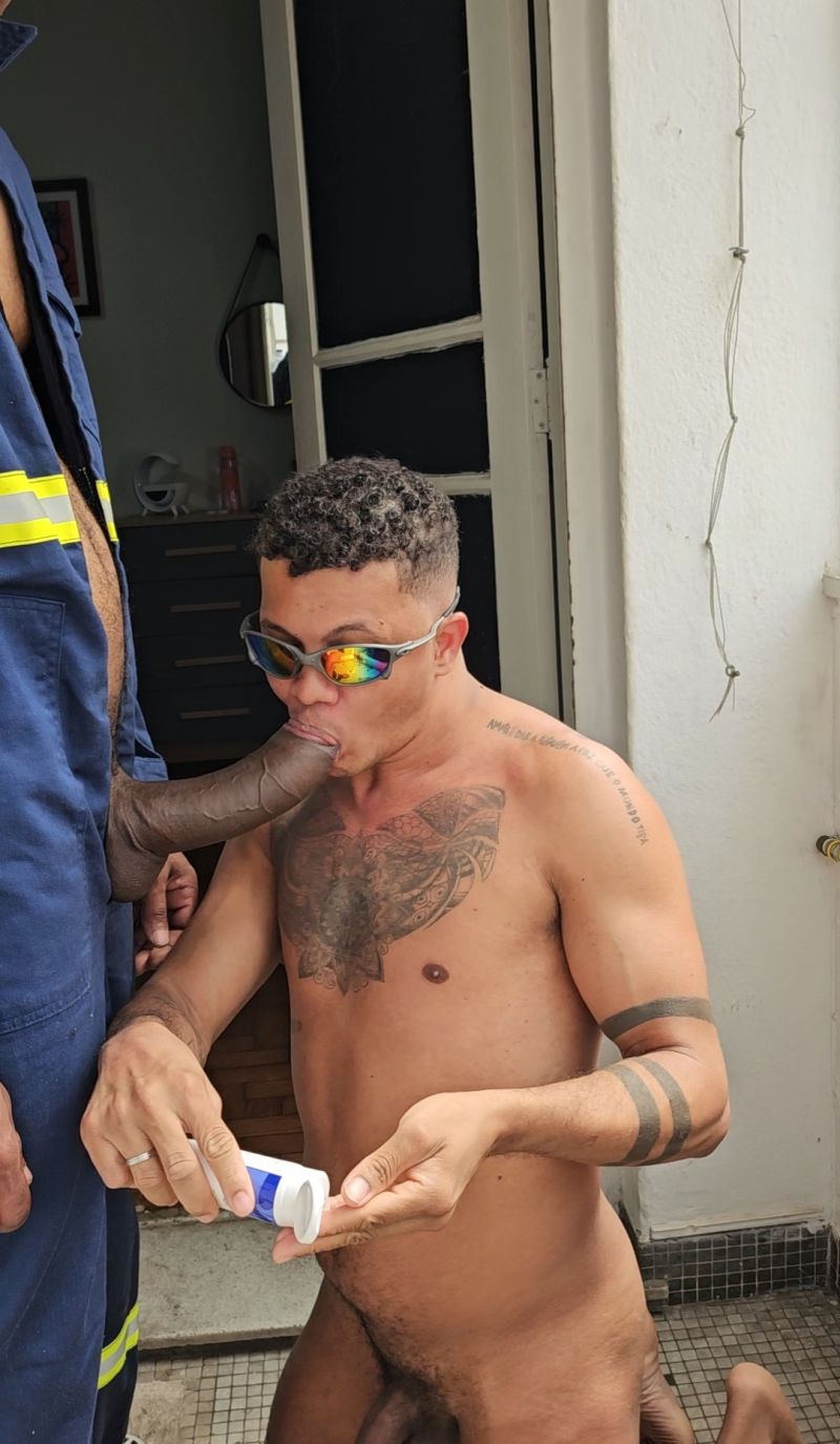 Fotos com o famoso Thiago cavalão ?