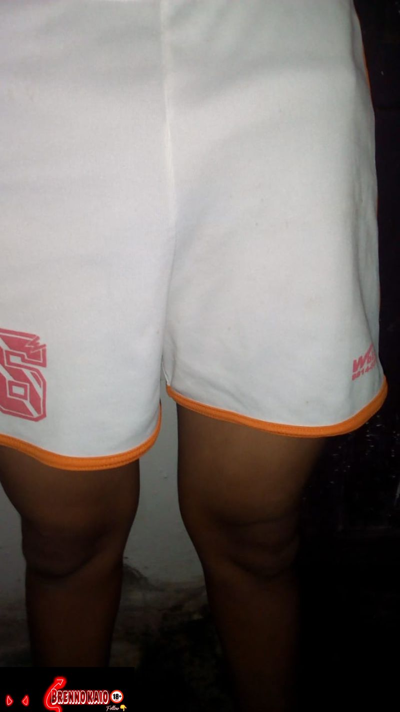 Novinho mostrando o pau