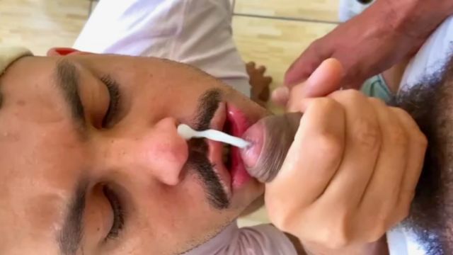 Chupei o coroa no trabalho 