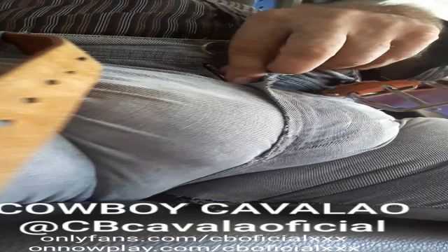 POTRANCA PREPARANDO O GARANHAO 