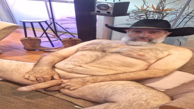 JORRANDO LEITINHO QUENTE PELA MANHÃ 