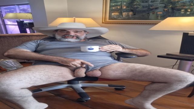 VEM TOMAR CAFÉ COM LEITE CREMOSO DO COWBOY CAVALAO V...