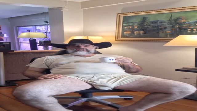 ACORDANDO DE PICAO ESFOLADO DA FODA DESSA NOITE 