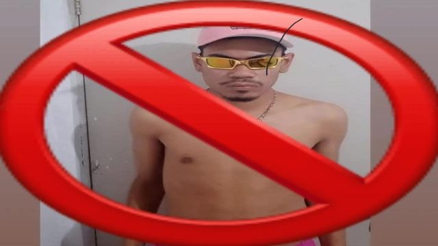 Assine O Premium e coloque o fone 