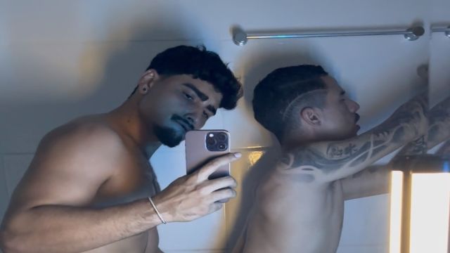 Fudendo meu namorado gostoso no espelho 