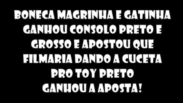 boneca magrinha e gatinha ganhou consolo p...