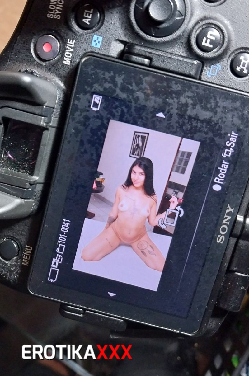 Yasmin Muller - Ensaio fotográfico - Making off - EROTIKAXXX