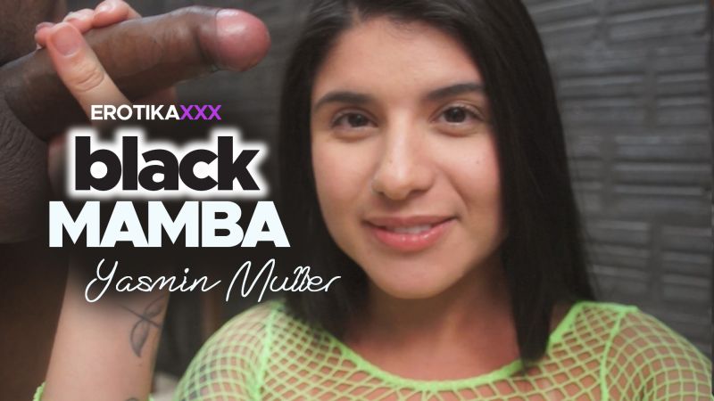 Yasmin Muller - mamando rôla preta