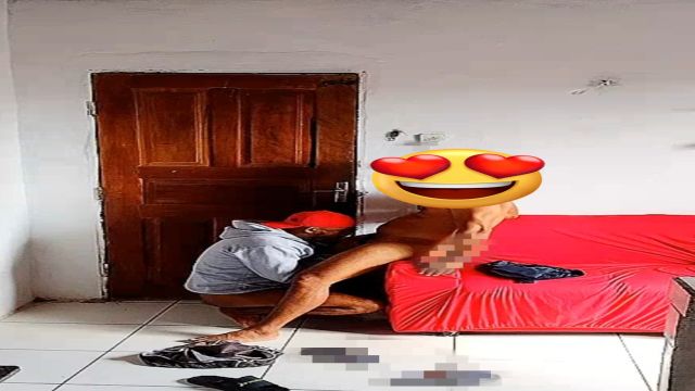 MARIDO NEGÃO DE UMA AMIGA 