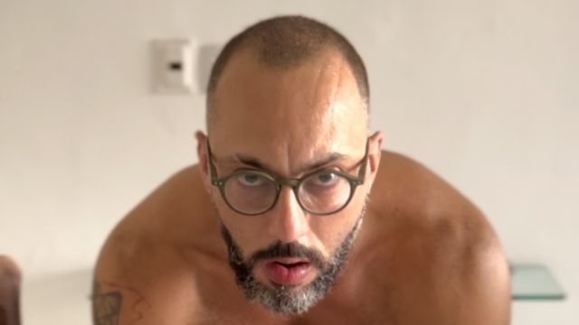 Vídeo com @ThomasBlackRj