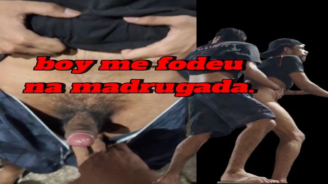 Dei pro novinho na rua em publico