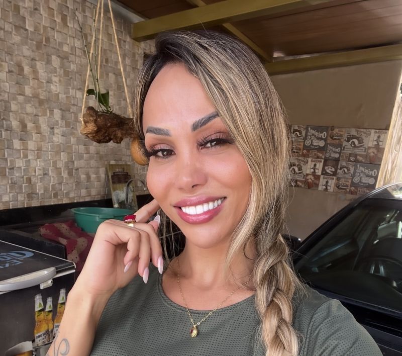 AGATHA FERRAZ