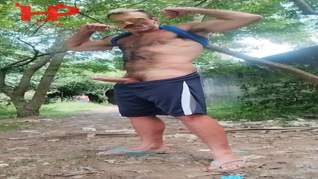 Jerking off in the middle of the park 