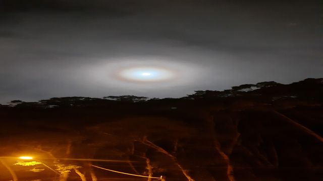 O VIZINHO NOVINHO VEIO FUMAR AQUI EM CASA E ME VESTI...