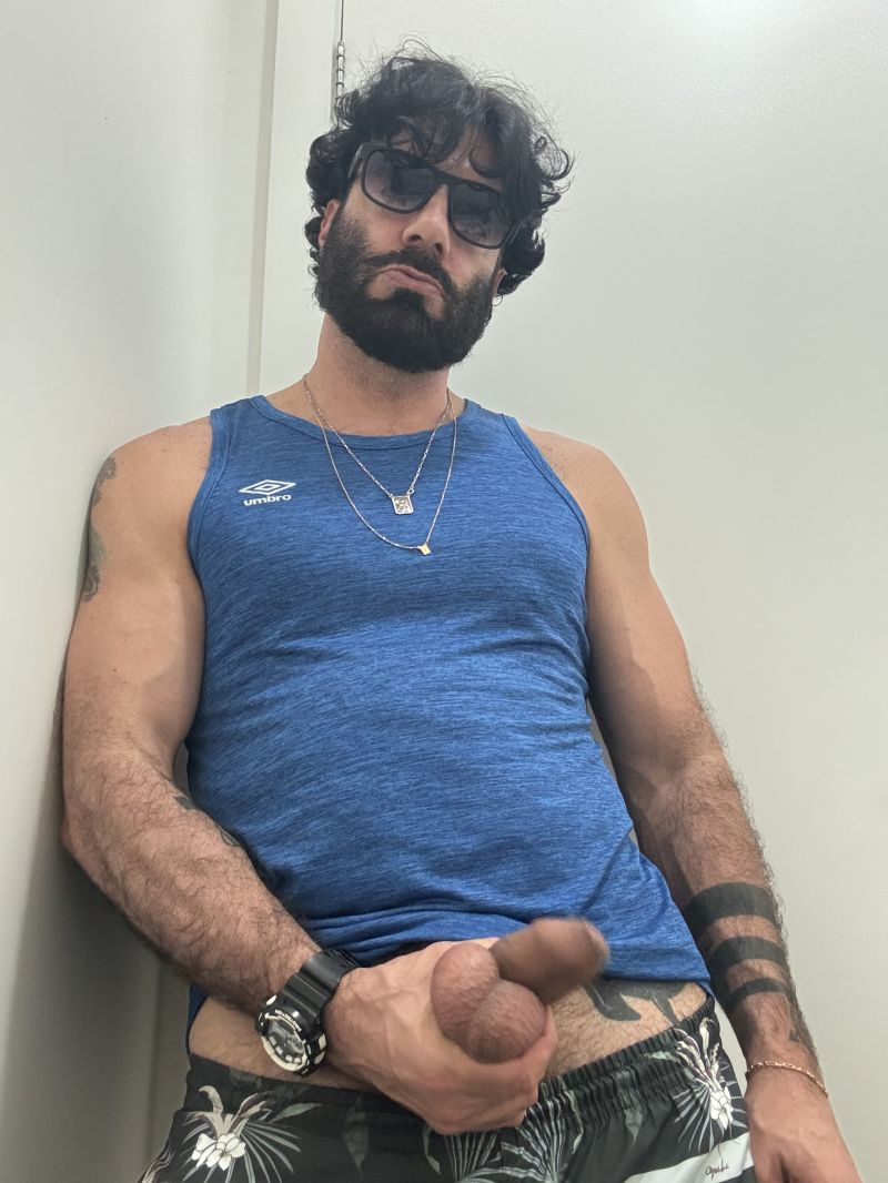 Já lavou o pau na pia? Acha q to muito peludo?