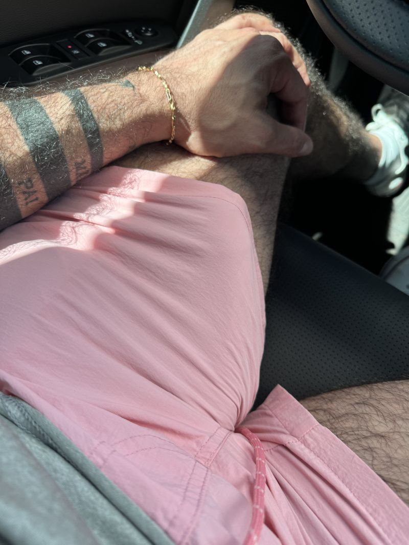 As x eh bom ele tb tomar um sol né? ???