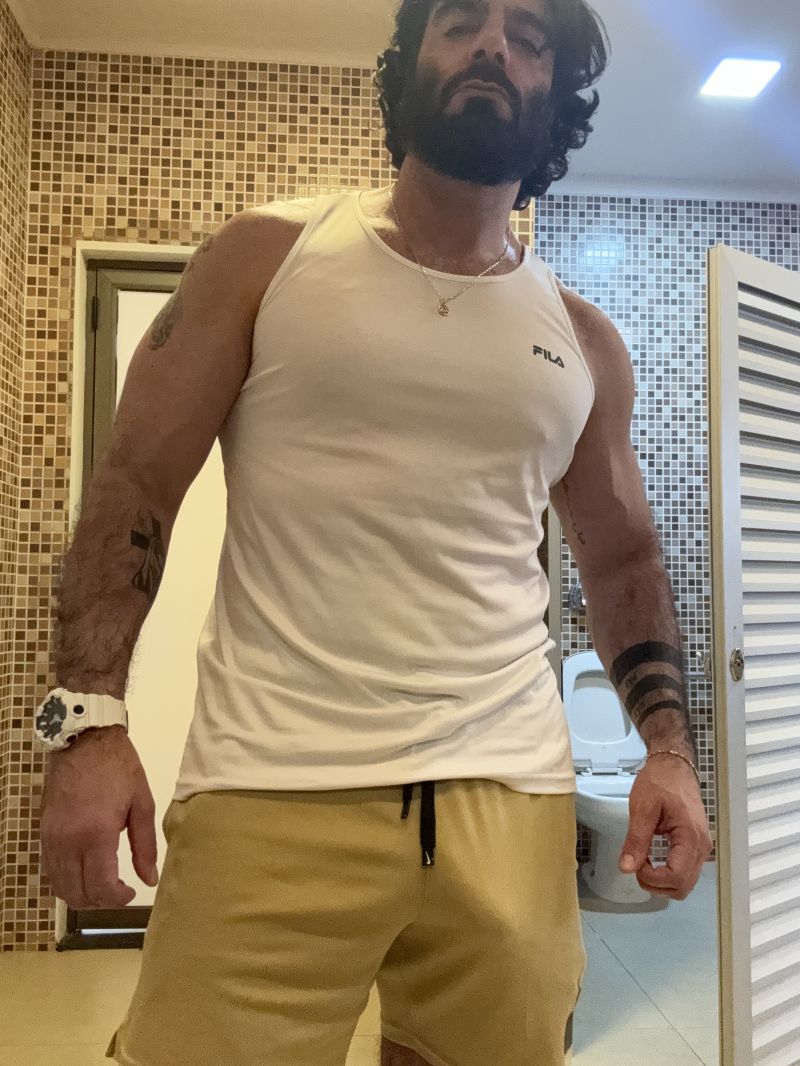 Hoje é segunda, caso vc ainda não faça exercícios, que tal começar hj? ???‍♂️???