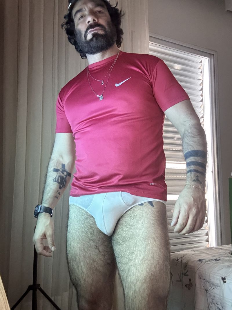 Serasse pq a gente gosta tantonde cueca branca?