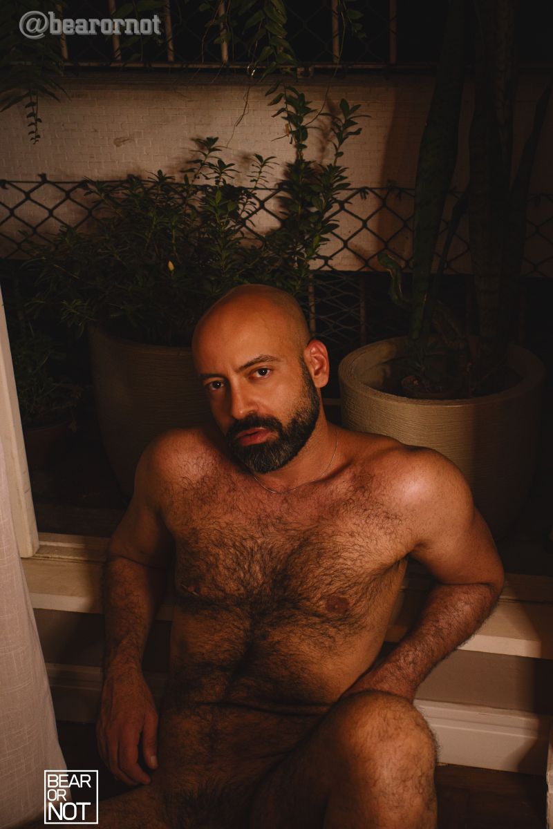 Hey, you. Come to see it. Or if you prefere… cumming ?