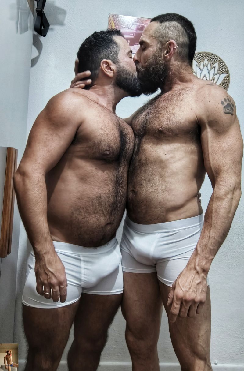 Bears on Fighting Sex