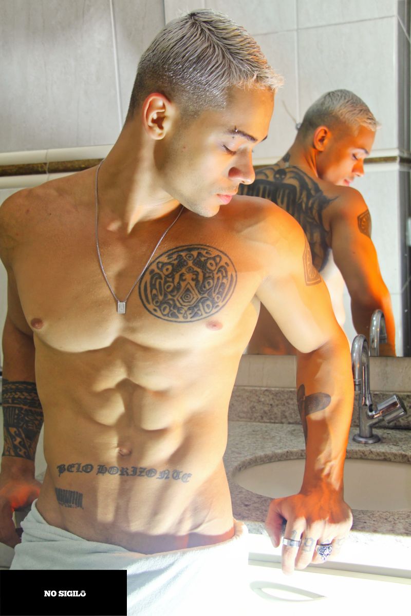 Ele sabe que é gostoso