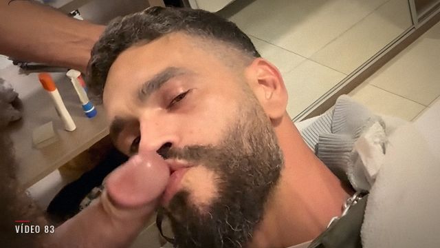 @MassoDotado - Sucking Like a Slut - Vídeo 83