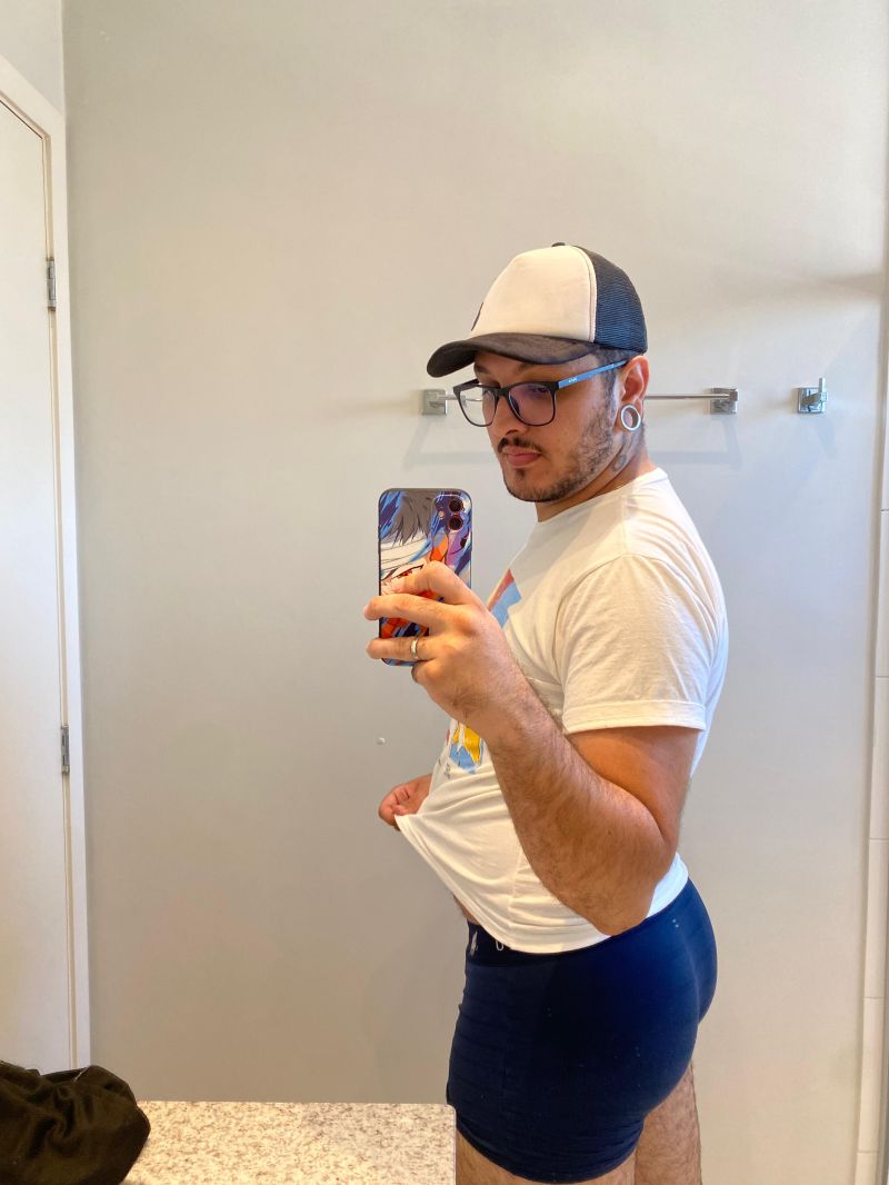 Eu sei que vocês gostam de um rabo peludo assim ?