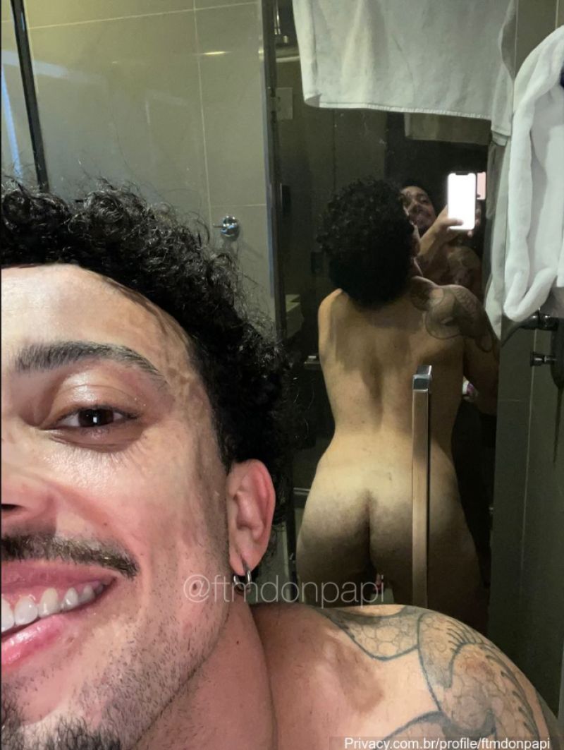 quem quer chupar minha bunda? / who wants to suck my ass?