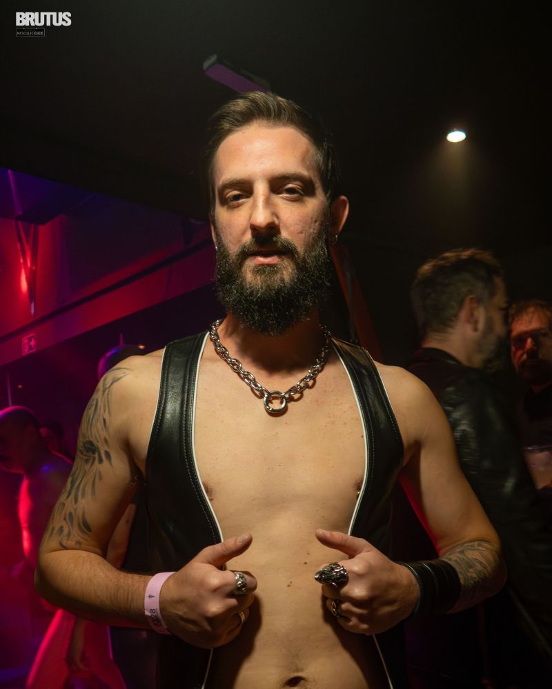 Dom Larbos na Brutus Luxxxo Pride