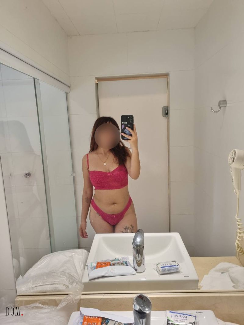 Ecos das minhas experiências de slaving com a Mamãe Submissa