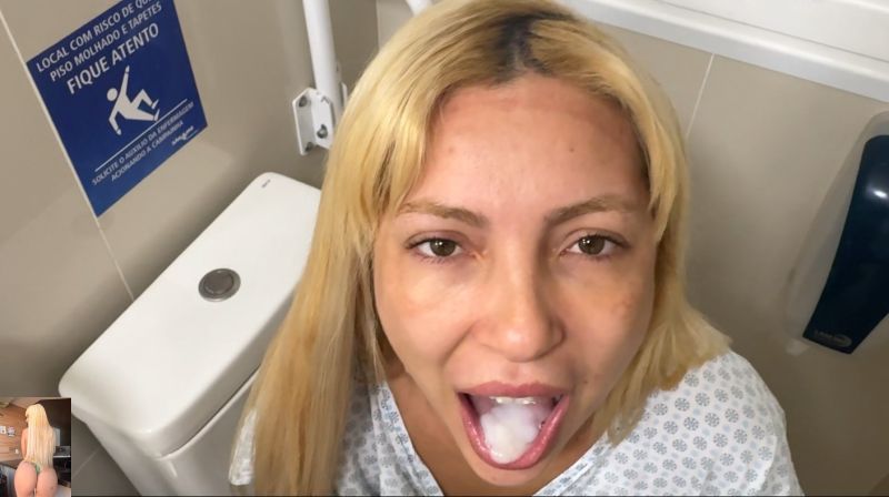 Bom dia BBs ☀️ Já comecei a semana aprontando gostoso ? a sensação de nos pegarem no flagra me dá muito tesão ?? A enfermeira foi para o intervalo e eu comecei a mamar meu negão até ganhar leite ??